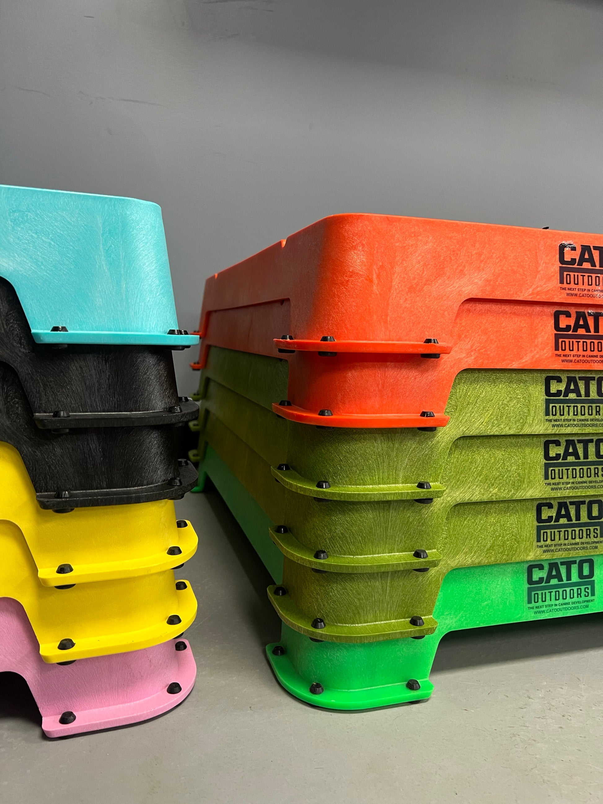 Cato Board Dog Training Platform – 16″ wide, 24″ long, 3.5″ high